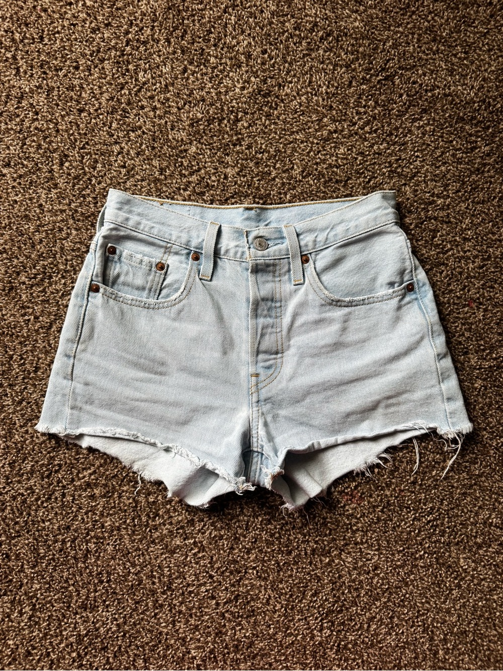 Levi’s Original 501 Women’s High-Waist Light Wash Denim Shorts Size 24
